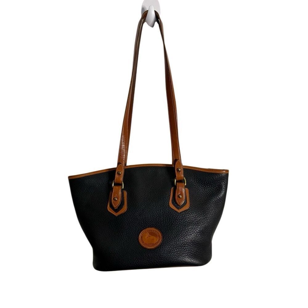 Vintage Dooney & Bourke Women's Pebble Leather All Weather Shoulder Bag Black
